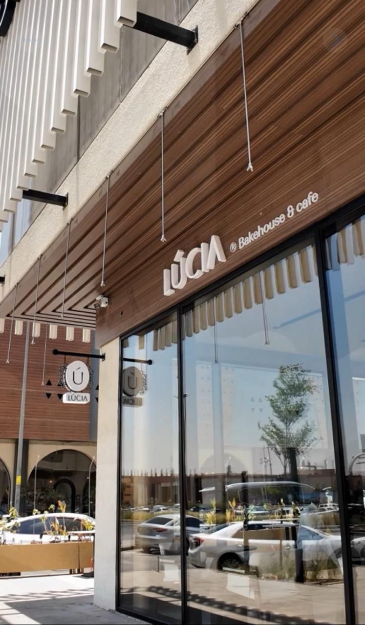 لوتشيا كافيه